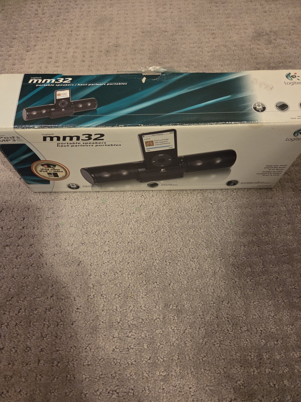 Logitech mm32 Portable Speaker Dock in Black